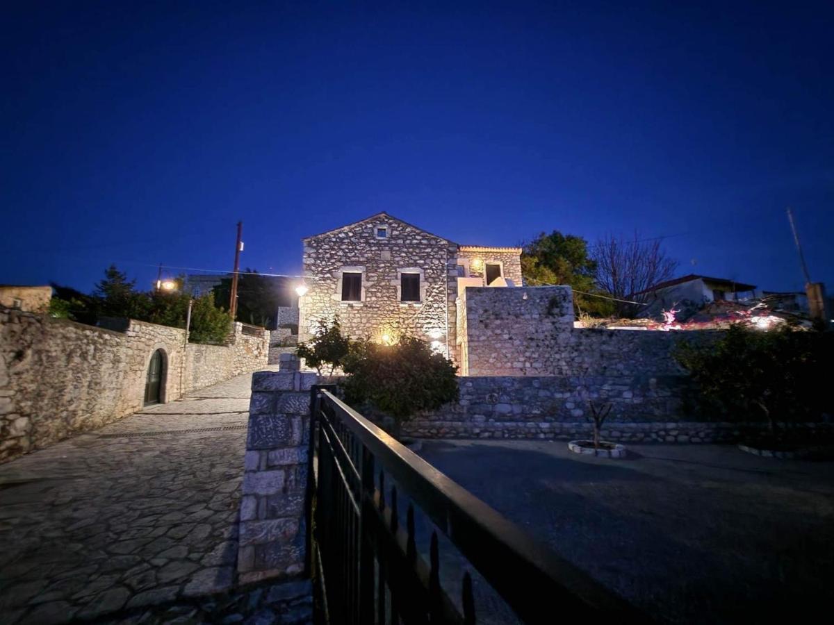 Elia Luxury Rooms Areopoli Exterior photo
