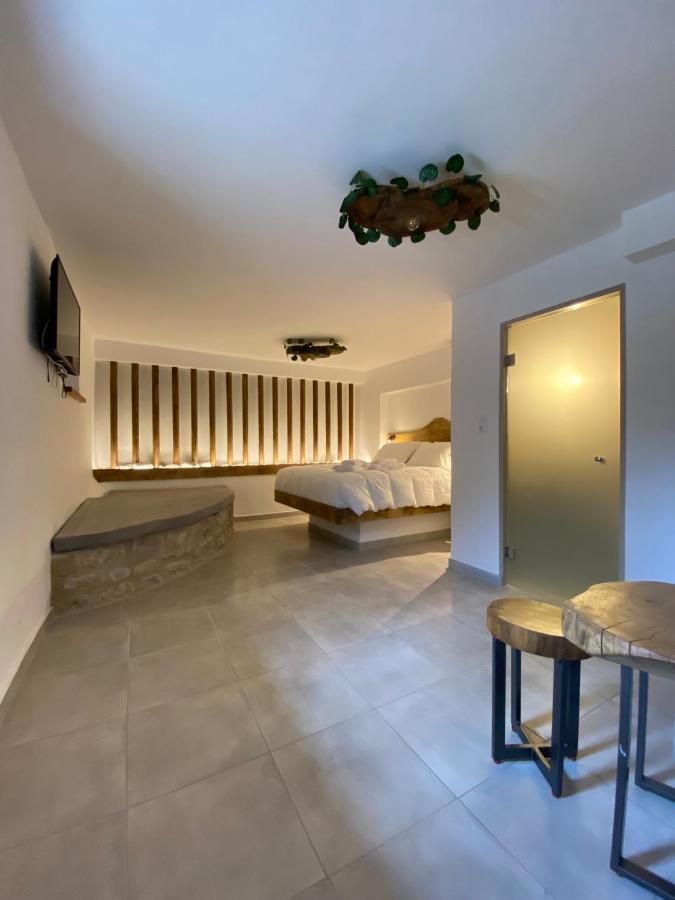 Elia Luxury Rooms Areopoli Exterior photo