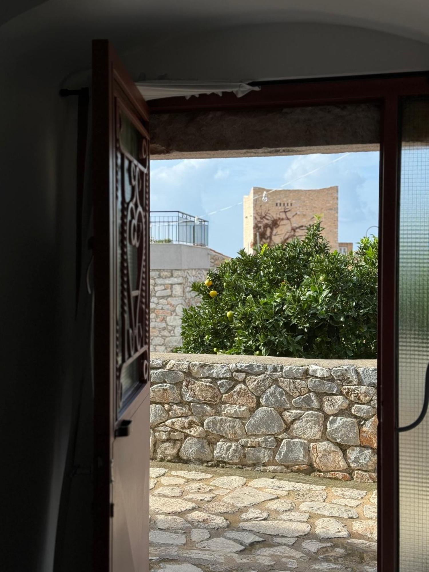 Elia Luxury Rooms Areopoli Exterior photo